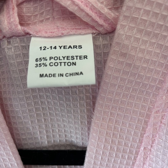 Girls pink waffle robe monogram name “Mackenzie” - Picture 2 of 6